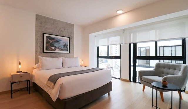 w* | Executive 1BR Duplex in Miraflores