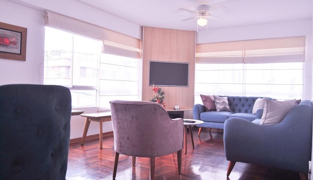 Spacious apartment for 08 guests in Central Miraflores