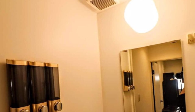 2 Bedrooms Private Vacation Home In ???????2?? in Osaka