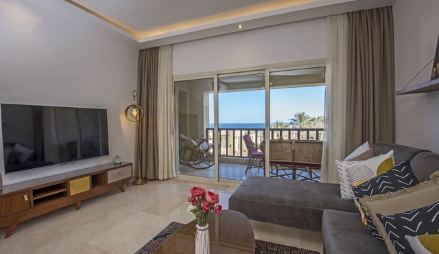 Outstanding Sea View-Azzurra Apartments