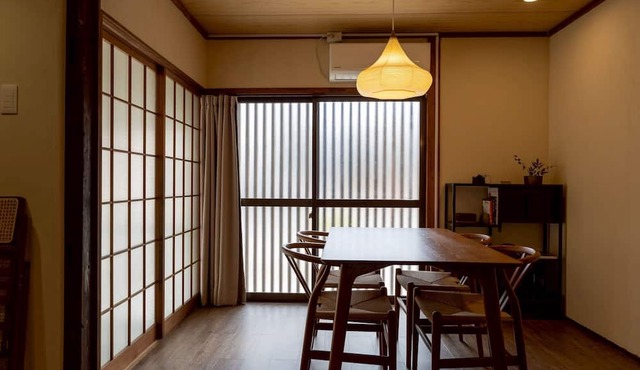 Kitsuji | A Small Traditional House in Nara | Accommodates up to 5 guests | 12 minutes from JR Nara Station | 3-minute walk to a convenience store