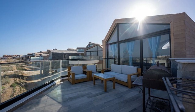 Stayr Somabay - Bay life home rentals