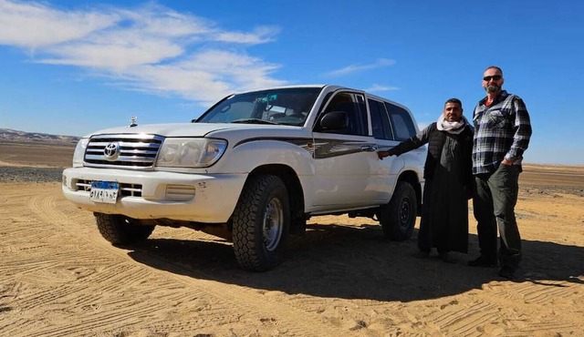 We organize safari trips to white desert