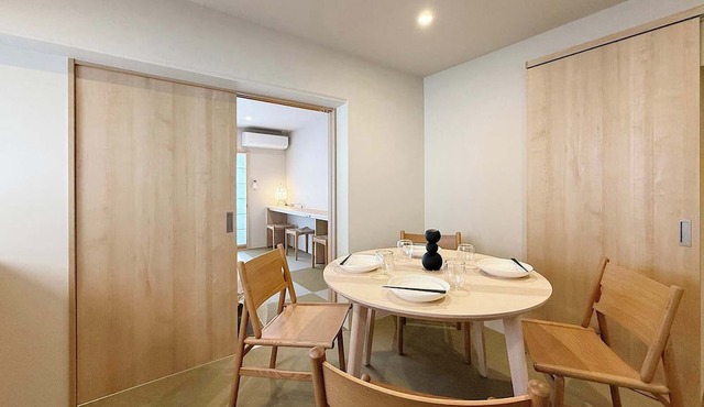 Spacious 2BR, 2 Baths | Steps to Shops & Dining 31