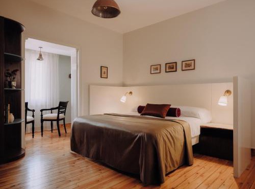 Longchamps l Zamalek l Boutique Hotel with Breakfast