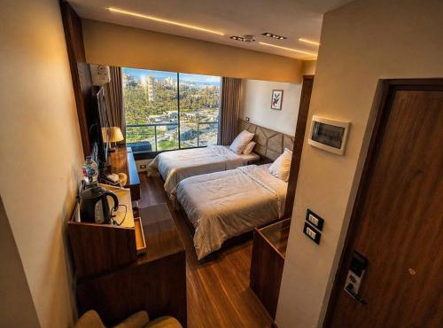 Montaza City inn