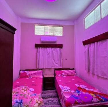 Cozy airconditioned two bedroom apartments شقق فندقية مكيفة للإيجار