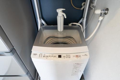 HOSHIとUmitoはサウナで整う完全プライベート1棟貸でプロジェクター完備