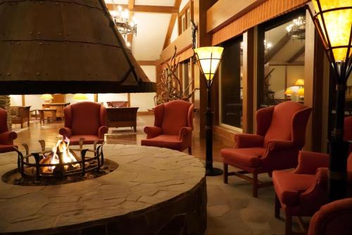 WHITE HOTEL GRAND HAKUBA in Omachi